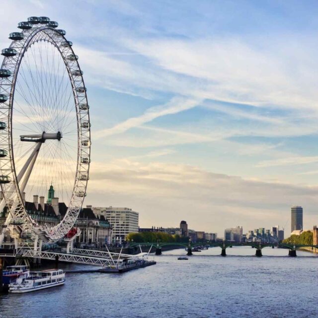 https://li.smartsky.work/wp-content/uploads/2018/09/destination-london-01-640x640.jpg